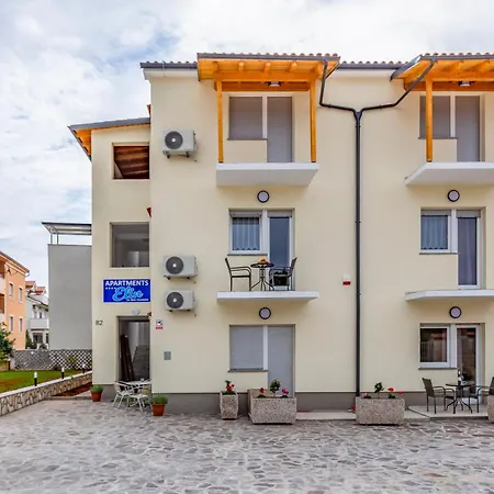 Elin Apartman *